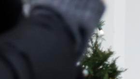 El presidente electo de Venezuela, Edmundo González Urrutia, sale de la Casa Blanca tras su reunión con el presidente de EE.UU., Joe Biden.