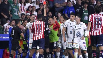 Expulsión a Óscar García.