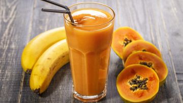 Papaya,Smoothie,,Selective,Focus.,Detox,,Diet,Food,,Vegetarian,Food,,Healthy