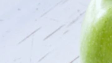 Los jugos verdes tienen multiples beneficios, entre ellos prevenir el estreñimiento.