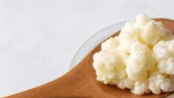 El kéfir es una opción saludable para consumir después de la cena.