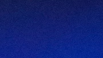 Kylian Mbappé antes de convertir el tiro penal frente a Las Palmas.