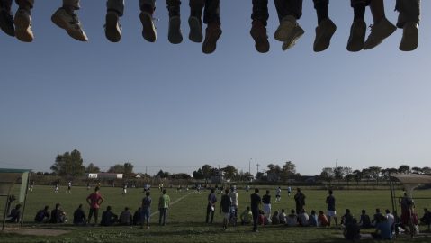 Partido fútbol amateur.