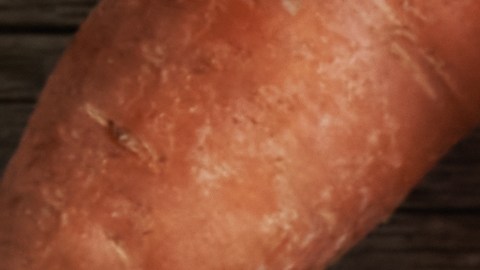 Aunque tiene sencillos ingredientes, la sopa de pollo es rica en nutrientes que ayudan al cuerpo a recuperarse.