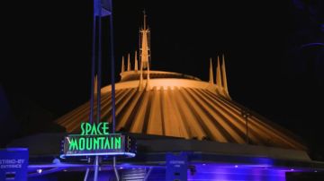 Space Mountain es una de las atracciones más icónicas de Magic Kingdom Park.