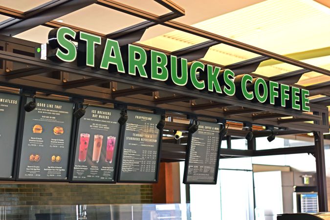 Los cambios de Starbucks para este 2025 incluyen la eliminación de algunos productos del menú.