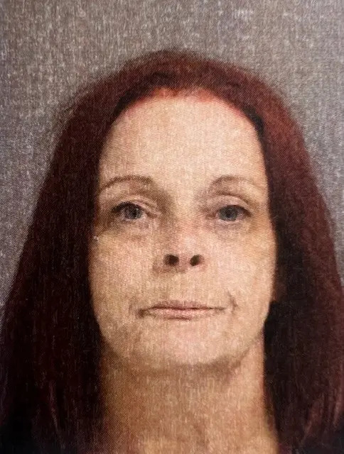 Así luce una de las acusadas en el secuestro de la adolescente Emmarae Gervasi, rescatada por su padre en un barco.