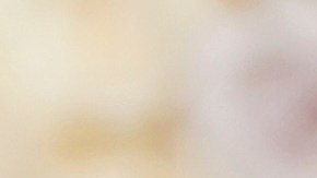 Timothée Chalamet desfiló solo en la alfombra roja y luego se encontró con Kylie Jenner.