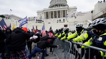 El asalto al Capitolio dejó ese día cuatro muertos y cientos de heridos, de ellos 140 policías