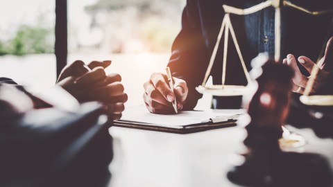 La asesoría legal seria será vital para los inmigrantes.
