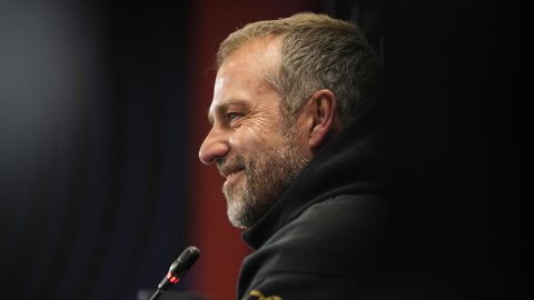 El entrenador del FC Barcelona, Hansi Flick, durante la rueda de prensa ofrecida este mediodía en la Ciudad Deportiva Joan Gamper.