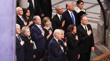 El presidete Biden, el presidente electo Trump y los expresidentes Obama, Clinton y Bush rindieron homenaje a Jimmy Carter.