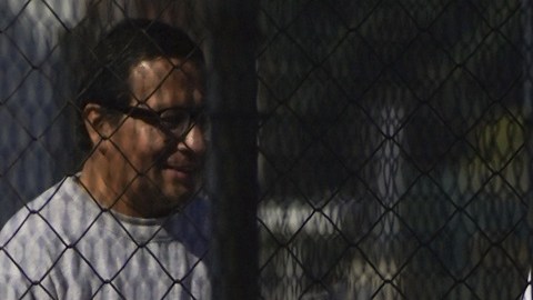 Mayoría de estadounidenses apoya deportaciones masivas que propone Trump: encuesta