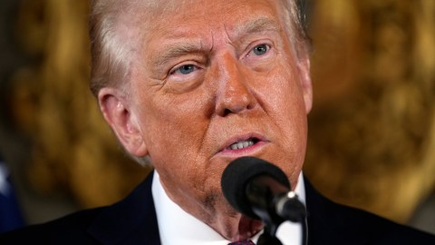 Trump no descarta el uso de la fuerza militar para recuperar el Canal de Panamá