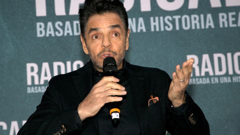 Eugenio Derbez y su familia resultaron víctimas de los incendios.