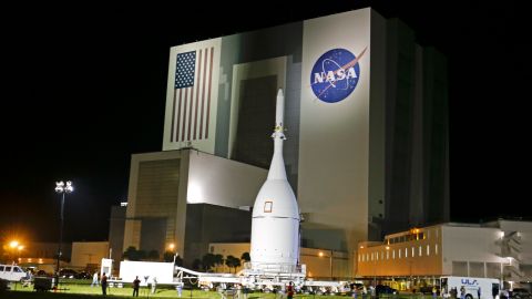 Natalie Spivey, ingeniera aeroespacial del Centro de Investigación de Vuelo Armstrong de la NASA en Edwards, California, aseguró que el futuro vuelo del X-59 "será muy intenso".
