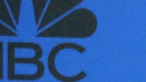 La mexicana Salma Hayek será una de las presentadoras de los Golden Globes 2025.