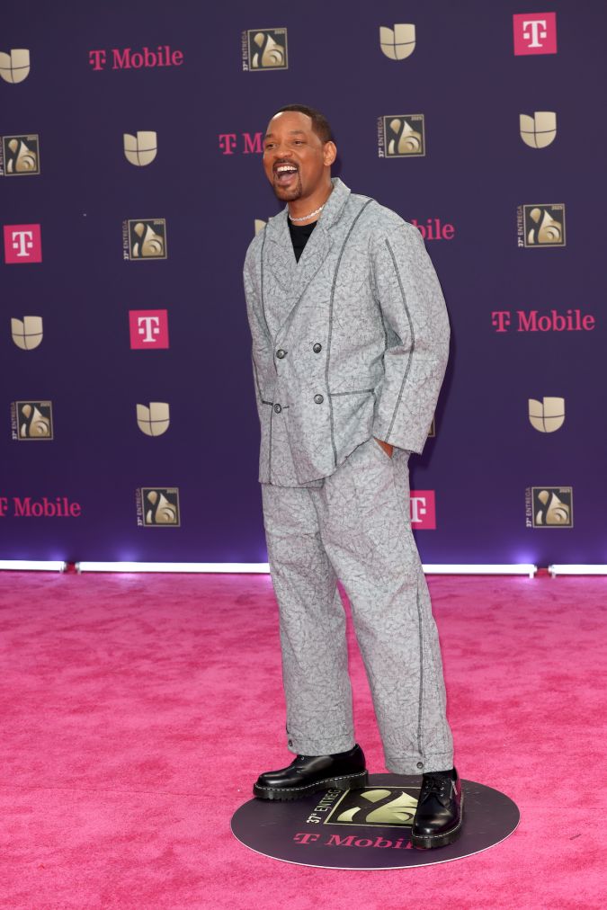 Will Smith en la alfombra magenta de Premio Lo Nuestro.