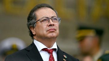 "Habrá algunos cambios en el gabinete para lograr mayor cumplimiento en el programa ordenado por el pueblo", anunció Petro.