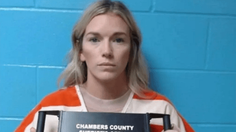 El certificado de docente de Spears ha sido denominado como "inactivo".