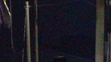 Puestos policiales fueron tiroteados tras el ataque.