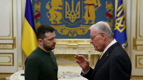 "Agradezco a Estados Unidos toda la ayuda y el apoyo bipartidista a Ucrania y al pueblo ucraniano", compartió Zelenski.