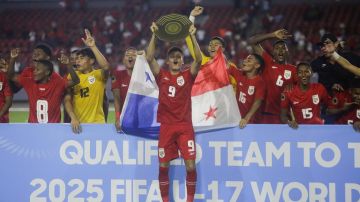 Jugadores de Panamá celebran su clasificación al Mundial Sub-17 de la FIFA.