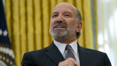 Howard Lutnick, empresario y amigo de Trump, está a favor de los aranceles.