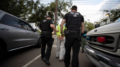 Agentes del Servicio de Inmigración y Control de Aduanas (ICE)