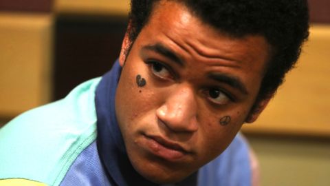 Zachary Cruz durante una audiencia de su hermano.