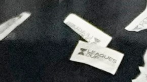 Inter Miami alza el trofeo de campeón de la Leagues Cup en 2023.