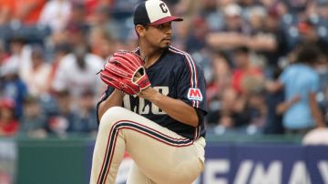 Carlos Carrasco durante un compromiso frente a Baltimore Orioles en 2024.