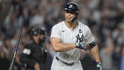 Giancarlo Stanton sin batear en los Spring Training por un dolor “muy agudo”