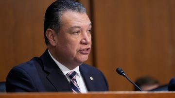 Senador demócrata de California, Alex Padilla