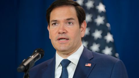 Rubio hizo el anuncio durante un viaje a El Salvador.