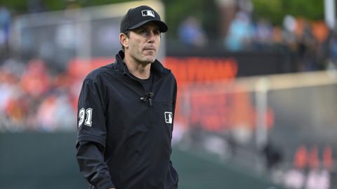 MLB despidió a umpire por estar vinculado a caso de apuestas