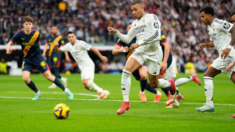 El Real Madrid buscará una contundente victoria ante la Real Sociedad.