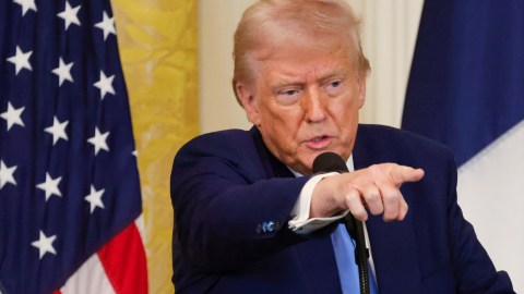 El juez enfatizó que el poder de Trump no es absoluto.