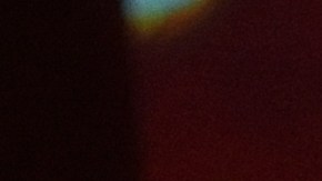 El Red Dress Collection Concert presentó un desfile en el que figuras del entretenimiento caminaron por la pasarela para compartir sus historias personales sobre la lucha contra enfermedades cardíacas