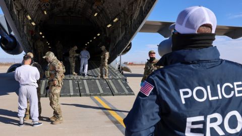 Algunos migrantes venezolanos ya fueron trasladados a Guantánamo.