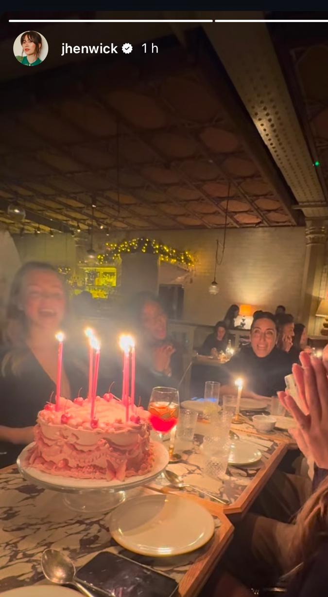 A Eiza González se le vio feliz mientras celebraba su cumpleaños.
