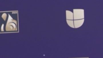 Francisca y su esposo asistieron a Premio Lo Nuestro 2025.