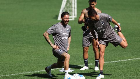 Sergio Ramos desmiente que sea el mejor defensor en toda la historia.