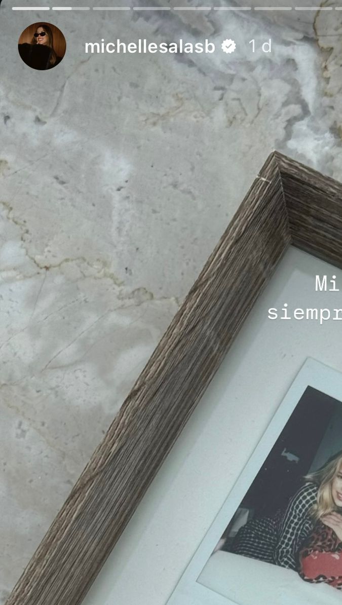 Michelle Salas incluirá una foto con su abuela Silvia Pinal en la decoración.