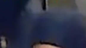 Nuevas imágenes de vigilancia de las seis personas que se cree que robaron un tren R y se lo llevaron de paseo.