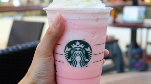 Conoce lo nuevo de Starbucks para San Valentín: bebidas , tazas y más