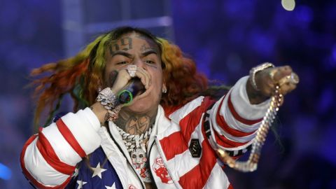 Tekashi 6ix9ine, rapero estadounidense.