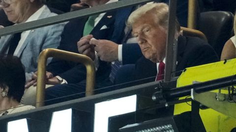 Donald Trump durante el Super Bowl.