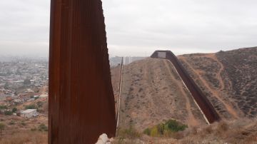 Fotografía del 6 de febrero de 2025 de la localización del popular Nido de las Águilas, un tramo de unos 500 metros sin muro localizado aproximadamente a unos 5.5 kilómetros del puesto fronterizo de Otay en San Diego, Califonia (EE.UU.).