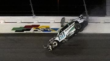 Ryan Preece choca durante la Daytona 500.